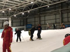 -乔波室内滑雪场