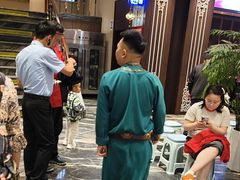 -哈啾嗨·新概念蒙餐(红星新城店)