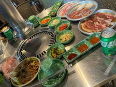 -欧巴炭烤肉오빠숯불구이(南京东路店)