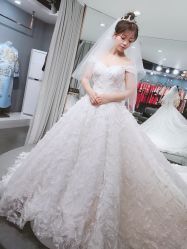 -艾米丽婚纱礼服