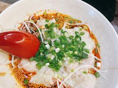 红油抄手-杨大叔爱面子·四川小吃(岗头店)