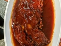红扒整猪头-玉华台饭庄(裕中西里小区店)