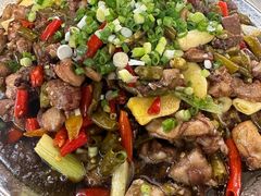 -廖哥泡椒兔(峨眉店)