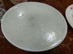 皮蛋瘦肉粥-陈光记烧腊店(罗保博士街店)