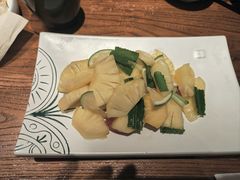 青柠拌菠萝-云海肴·汽锅鸡·云南代表菜(美罗城店)