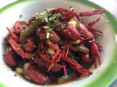 -张大师鸭爪爪特色干锅(南湖店)
