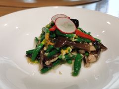 黄瓜花拌鸡纵菌-江南韵·无锡太湖文化体验餐厅(凤凰天街店)