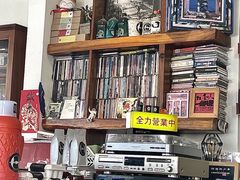 -巴浪鱼咖啡馆 Local Fish