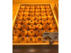 蛋黄酥-六贤记(杭州龙湖滨江天街店)