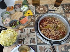 -顶上头·螺蛳火锅(五一新村店)