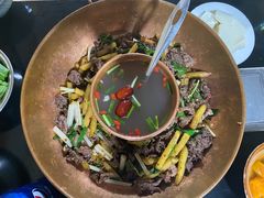 -牛喵喵铜锅牛肉馆