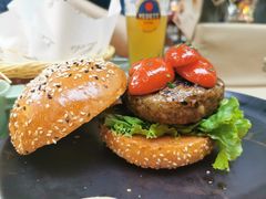 -Let'sBURGERplus·非常创意汉堡(三里屯店)
