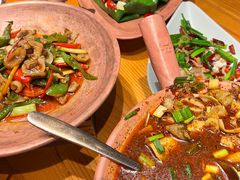 -云海肴·汽锅鸡·云南代表菜(天山百盛优客店)