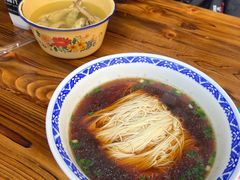 红汤银丝面-新万鑫银丝面·非遗无锡味(惠山古镇店)