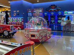 -爱玩嘉年华(龙湖曲江天街店)