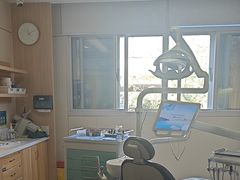 -上海仁爱医院口腔科 · 种植