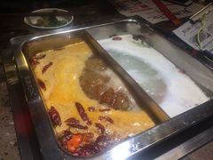 -月满大江经典火锅(任城路店)