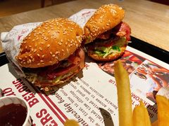 -The Habit Burger Grill 哈比特汉堡(复兴soho店)