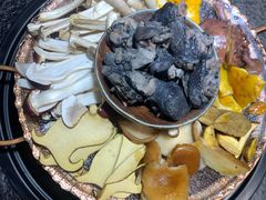 -一善菌·云南菌汤·云南菜(银泰城店)