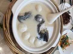 -满江红四季餐厅 · 国家五钻级酒家(新纪元大酒店店)