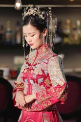 -艾米丽婚纱礼服