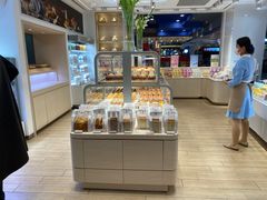 面包甜点陈列柜-好利来(龙首印象城店)