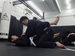 -威天下格斗柔术健身馆(红旗渠路店)