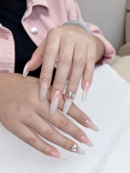 -UU·NAIL美甲美睫專門店