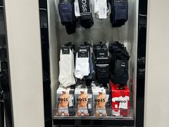-百年港湾奥特莱斯(香炉礁店)