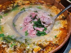 -洱火云南酸菜牛肉火锅(石景山当代商城店)