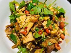 -费大厨辣椒炒肉(万家丽一店)