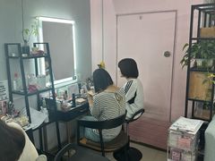 -ME觅妆·定制美妆·彩妆私教(菱角湖店)