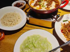 -爱碗亭·鲜炒湖南菜(壹城中心店)
