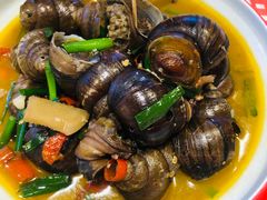 -老闵田螺馆·南昌市井菜·特色小吃(总店)