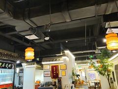 -卢大鲜鱼头捞饭(美利广场店)