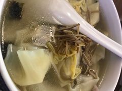 -笑来喜馄饨小笼工坊店(湖滨街店)
