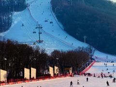-庙香山滑雪场