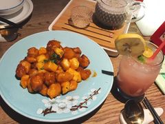 菠萝里脊-蜜桃餐厅·江浙融合菜(荟聚购物中心店)