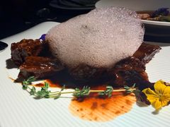 红酒慢炖牛肉配红酒泡沫-RIVIERA 松鹤楼(外滩店)