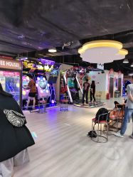 -蹦蹦乐园(南桥百联店)