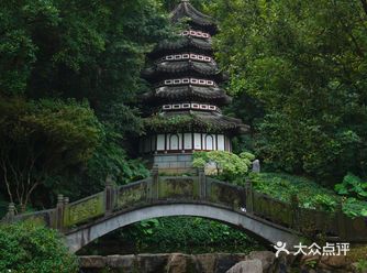 交通：竹子林地铁站，不同出口对应着不同园区