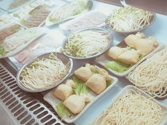 -马路边边串串香形象店(磐石路店)
