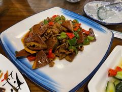 -缘来聚·徽菜名店(黄山宏村店)