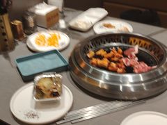 -黑金·寻焰自助百汇·烤肉·火锅(中街店)