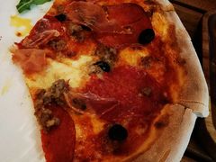 -城市大道红炉披萨烘焙坊