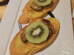 法式鹅肝配蒜香面包-品未·铁板烧(甜水园店)