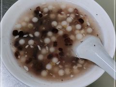 -芳婆糕团店(王府大街店)