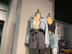 -Hollister(天环广场店)