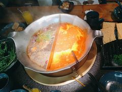 -湊湊火锅·茶憩(南京东路悦荟店)