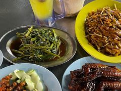 -黄亚华小食店(Jalan Alor)